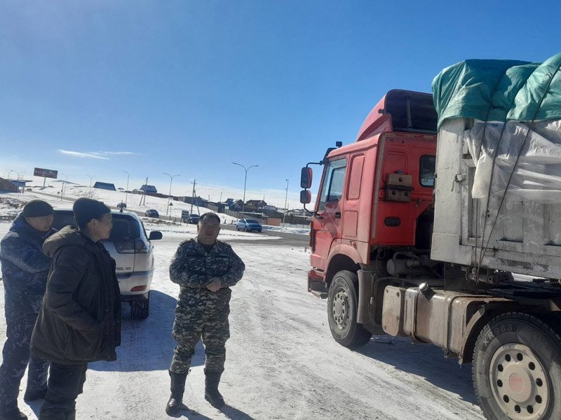 Хандив, тусламжийг малчдад хүргэх ажил үргэлжилж байна